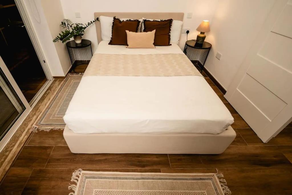 شقة Luxurious & Stylish Penthouse With Private Pool مسيدا المظهر الخارجي الصورة