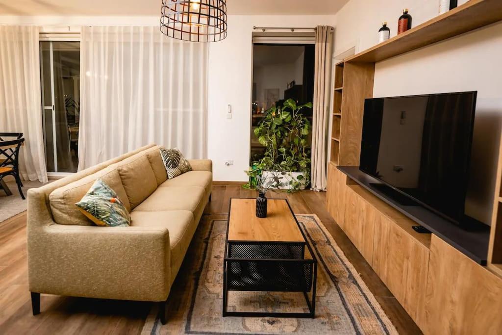 شقة Luxurious & Stylish Penthouse With Private Pool مسيدا المظهر الخارجي الصورة