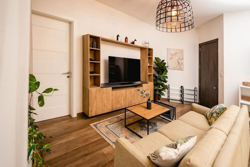 شقة Luxurious & Stylish Penthouse With Private Pool مسيدا المظهر الخارجي الصورة